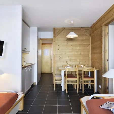 Themis - 2 Pieces Pour 5 Personnes 65 * Macot-la-Plagne