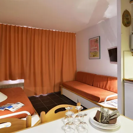 Themis - 2 Pieces Pour 5 Personnes 65 Apartment